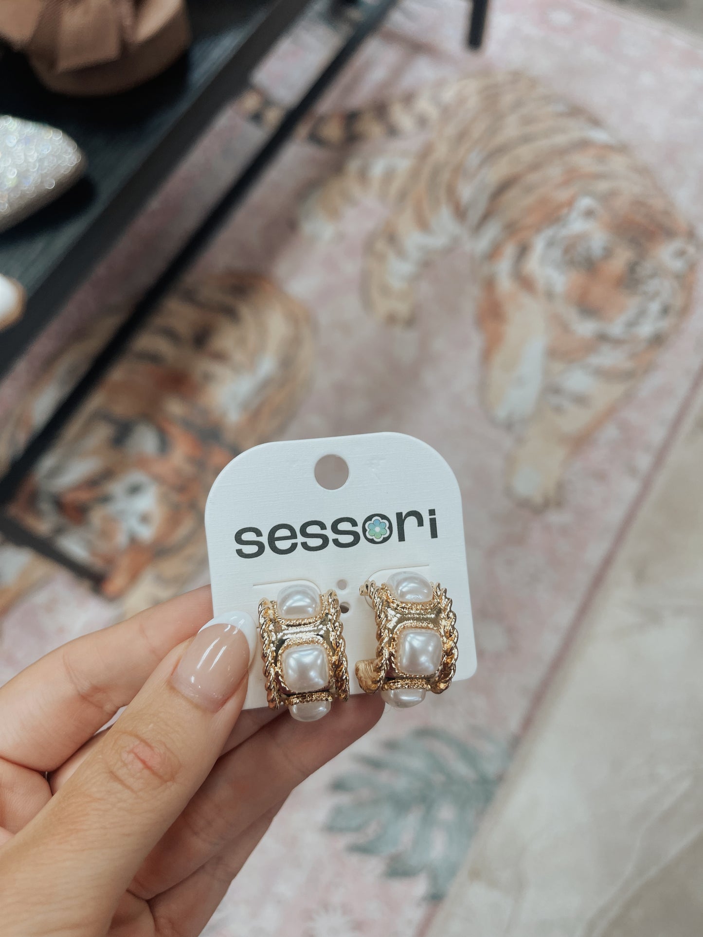 Pearl Hoop
